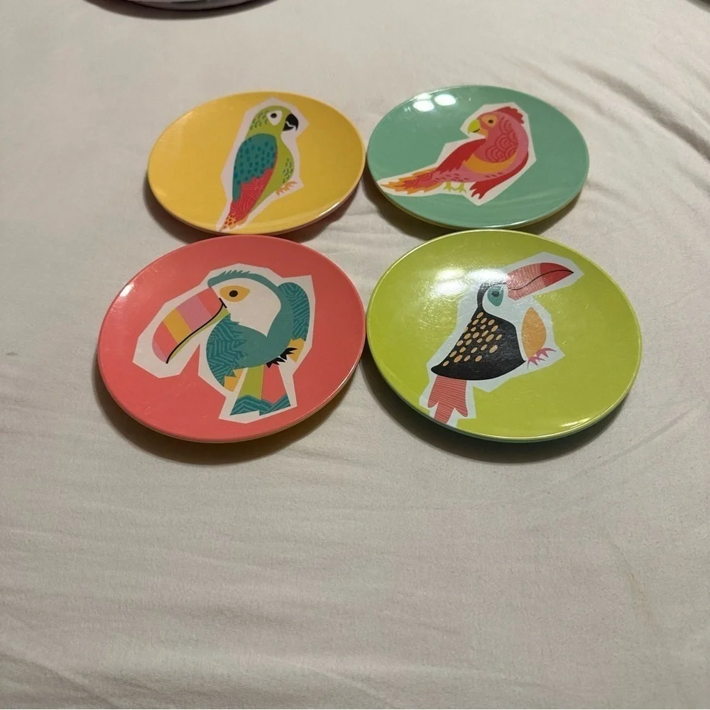 Issac Mizrahi Plates Melamine Colorful Bird-Themed Dessert Beach House Coast 6”